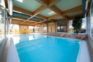 Blick in das Schwimmbad im Hotel Godewind